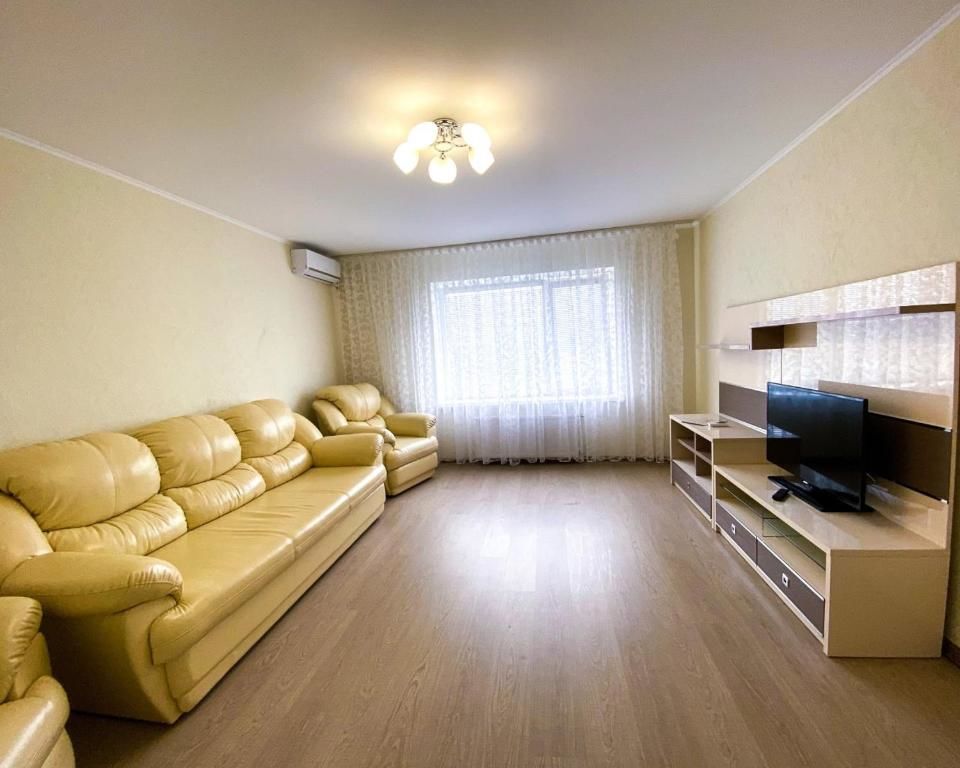 Апартаменты Белые и стильные 2-комн. апартаменты в центре Полтавы Полтава-28